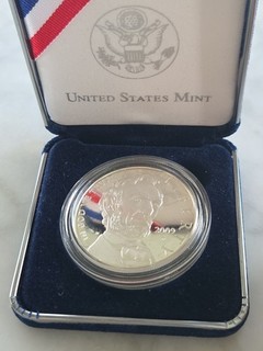 2009 P Lincoln $1 Silver Dollar United States Mint Case