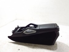 Mercedes-Benz GLE W167 2022 Armlehne A1676801601 AUA209320 Mercedes-Benz GLE W167 2022 Armlehne A1676801601 AUA209320