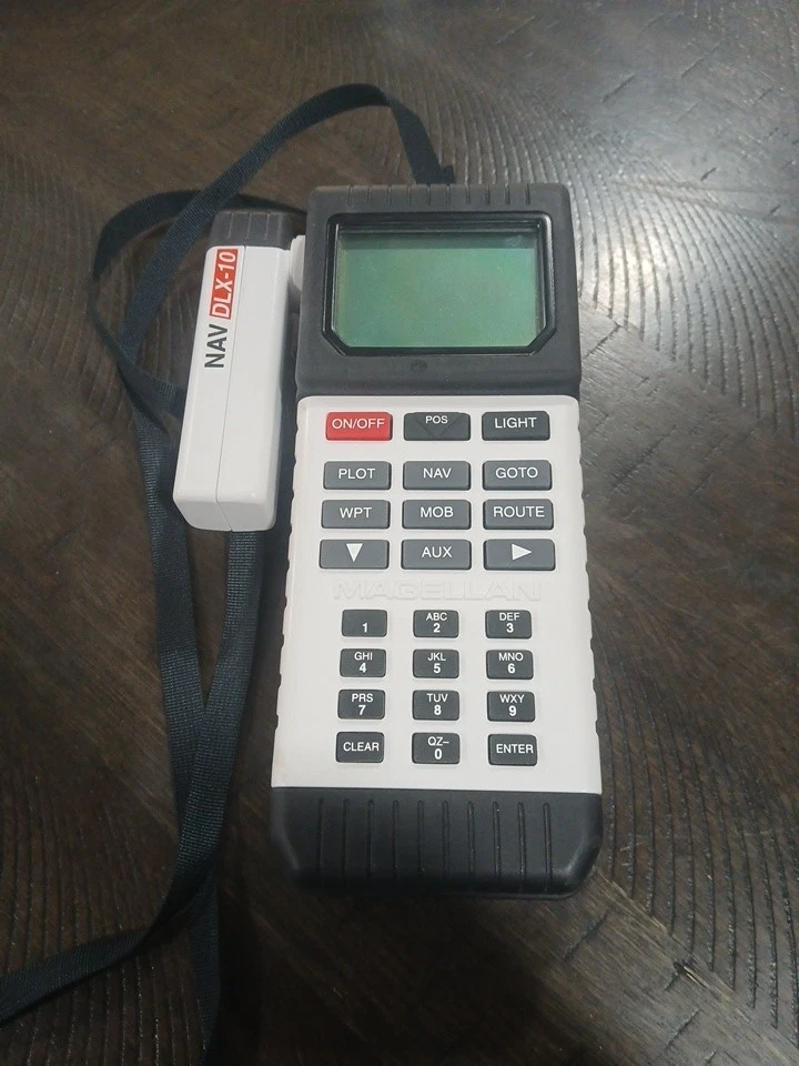 Magellan NAV DLX-10 full setup - Image 2 of 4