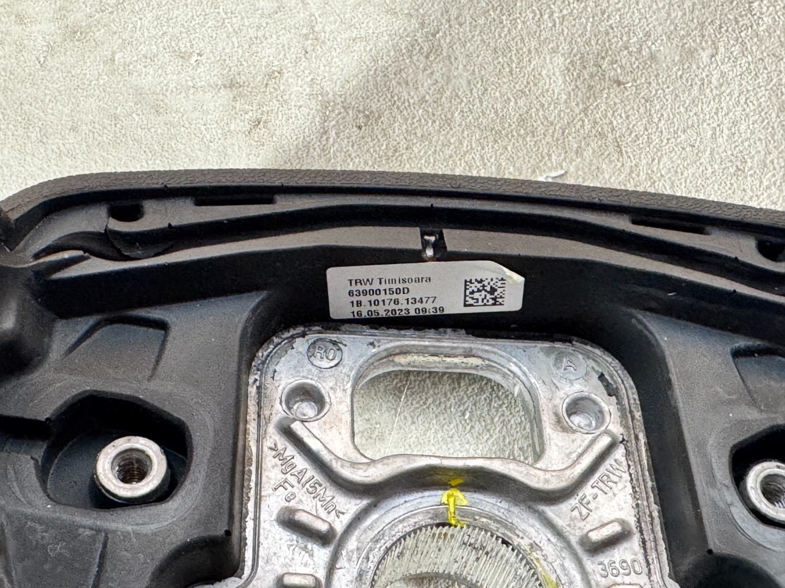 OEM 19-24 Lamborghini Urus Steering Wheel MINT