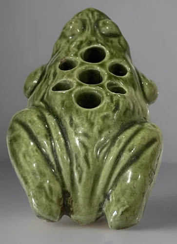 Early Antique Brush-McCoy Arts & Crafts Frog Flower Frog Kolorkraft Green #060