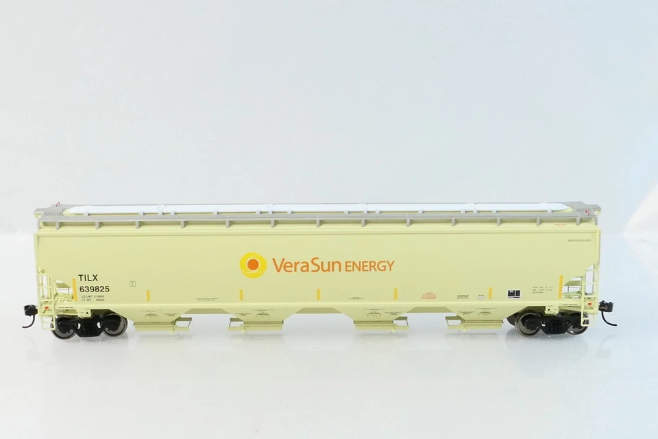 Tolva cubierta Walthers 920-110328 HO Vera Sun 639825 67 Trinity 4 bahías TILX Foto 4 de 4