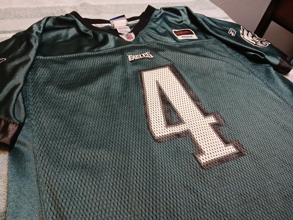  Camiseta Philadelphia Eagles Juvenil Extra Grande Verde Kevin Kolb Reebok NFLPA Foto 3 de 4