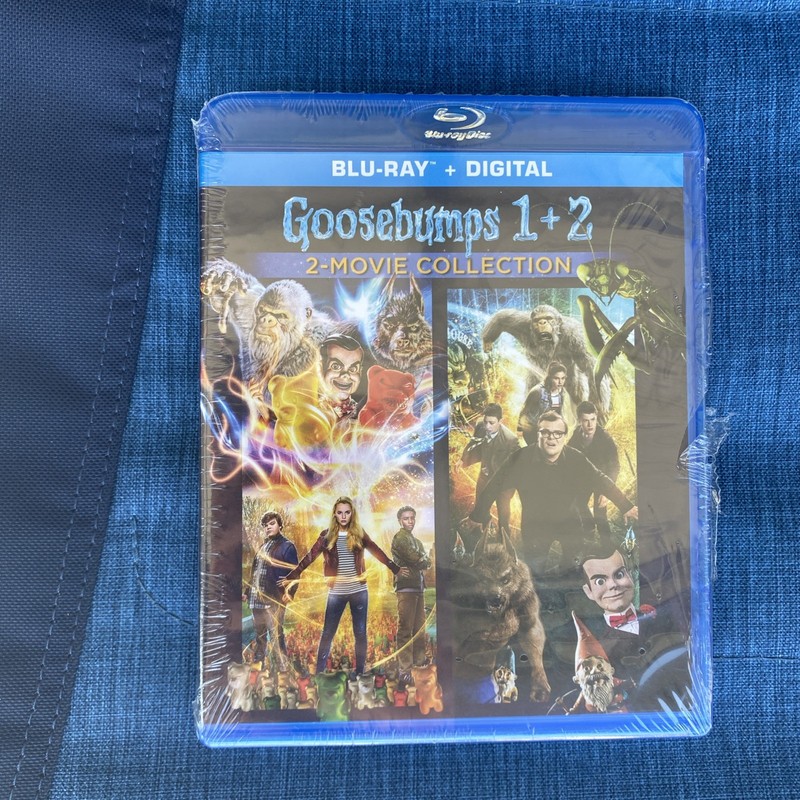 Goosebumps 1 & 2: 2-Movie Collection (Blu-ray) No Digital LIKE NEW!