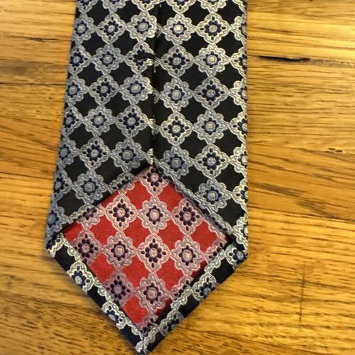 Haines & Bonner of London Hand Made All Silk Necktie - Blue Silver Geometric - Picture 5 of 9