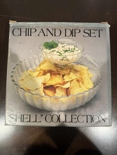 Vintage Chip and Dip Set – “Shell” Collection Pressed Glass – 2 Piece Bowl Set