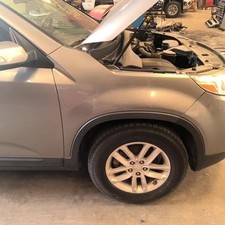 Used Front Right Fender Fits 2014 Kia Sorento R. Wfender Flare Textured Black