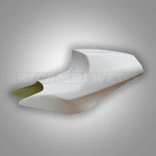 LR161 SUZUKI RG 500 RG500 FIBREGLASS REAR HUMP RACING SEAT BENCH RACING HUMP NEW