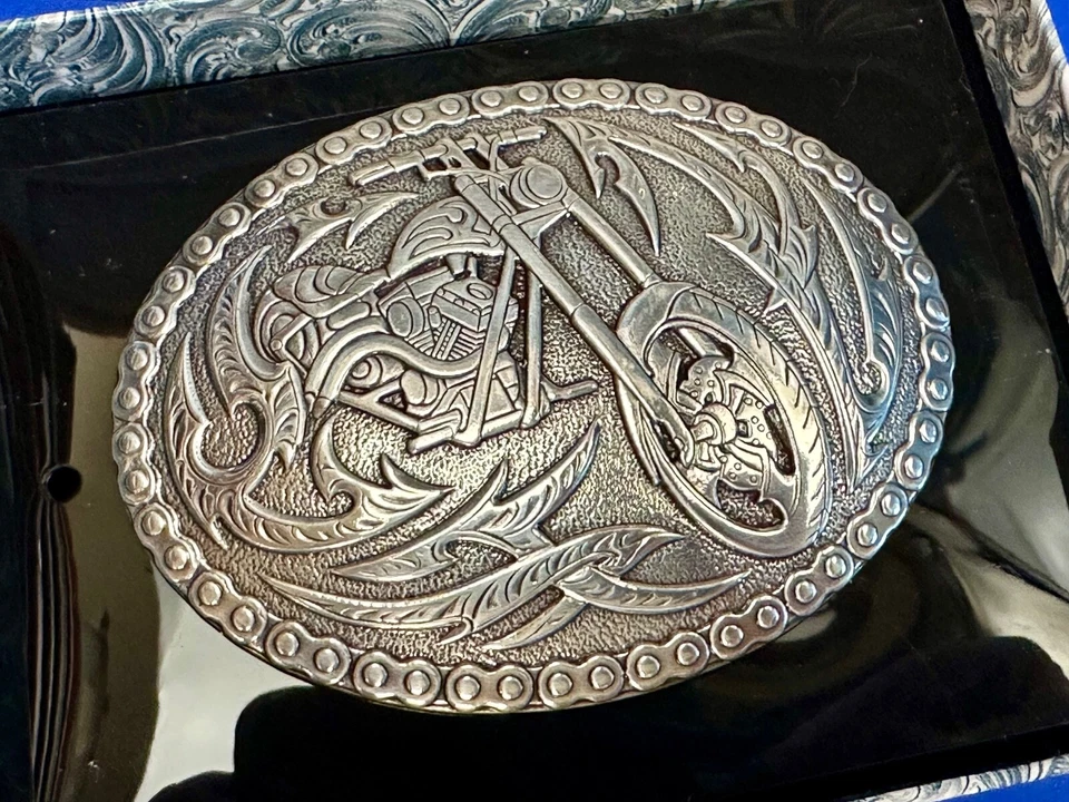 Motociclista Motocicleta Chopper Diseñado Tono Plateado Ovalado Crumrine Cinturón Hebilla en Caja Foto 4 de 4