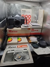 Pentax K1000 35mm SLR Film Camera with 50mm Lens Kit Original Box Manual & More