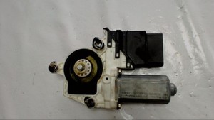 VW Bora Variant 1.9 TDI 1 J Fensterhebermotor 1J5839710G 16556