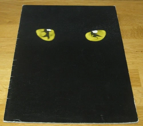 ELAINE PAIGE, PAUL NICHOLAS,BRIAN BLESSED.  CATS. NEW LONDON THEATRE PROGRAMME.