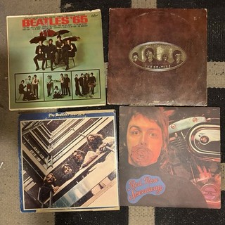 LOT OF 21 BEATLES LPs including NUMBERED WHITE ALBUM