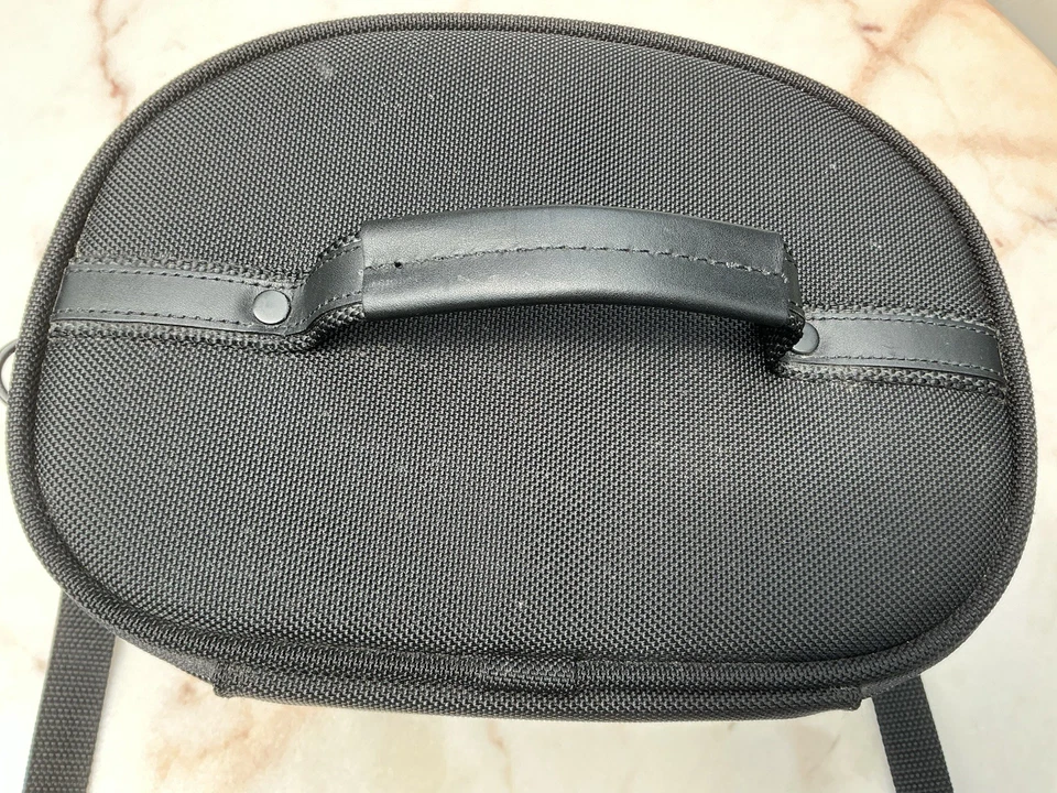 Briggs And Riley Baseline Train Toiletry Cosmetic Travelware Case Mirror Zip - Image 4 of 4