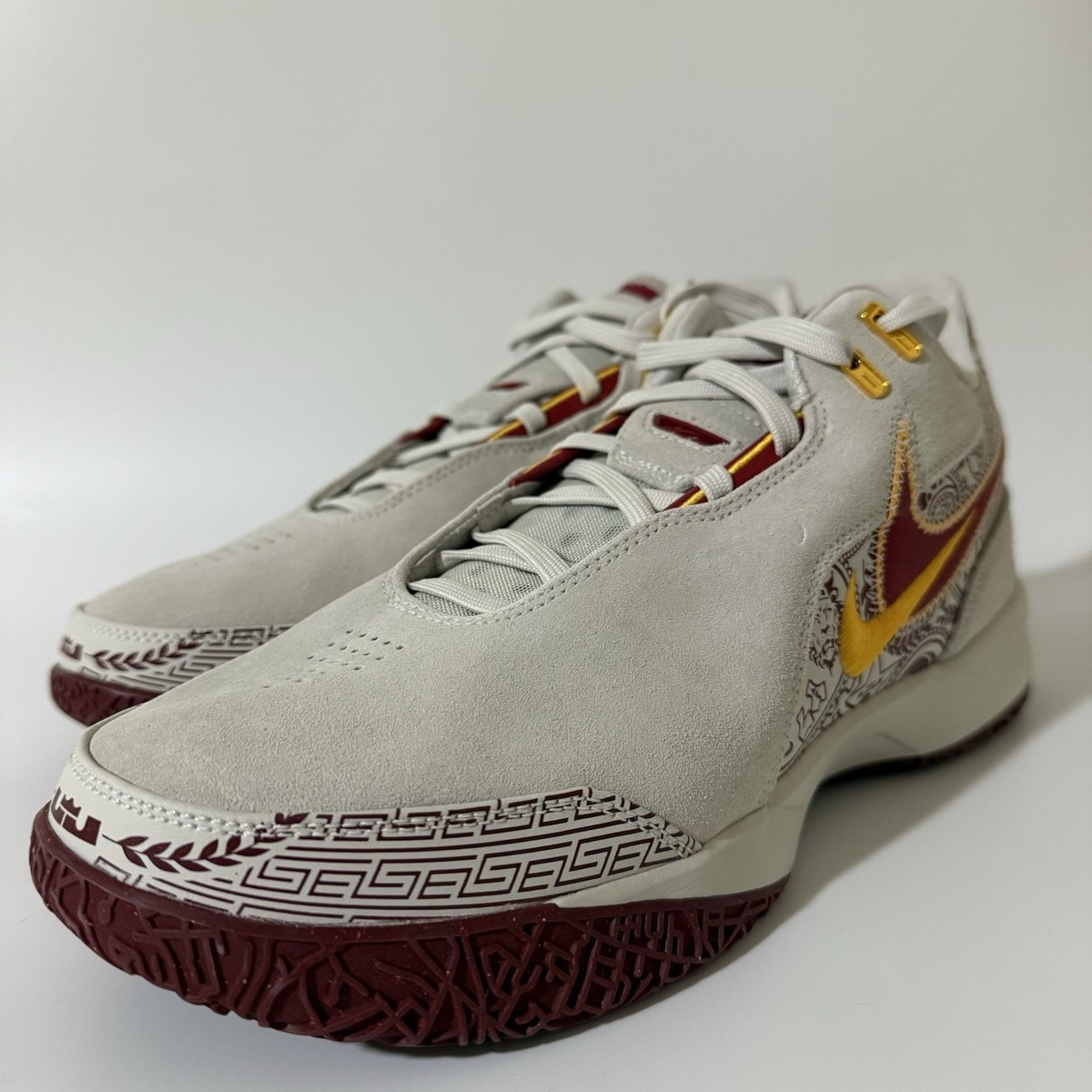 Nike Men 11 LeBron NXXT Gen USC/Cavaliers PROMO PE