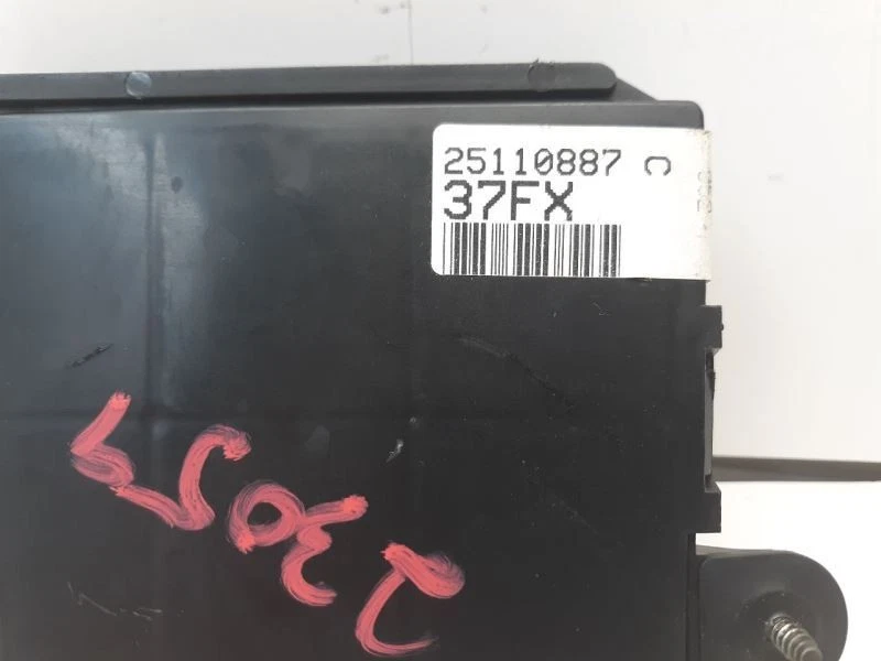 Chasis ECM control de crucero debajo de la radio compatible con 91-92 BROUGHAM 72784 Foto 4 de 4