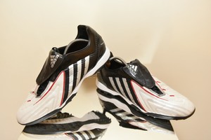 adidas predator astro turf football boots