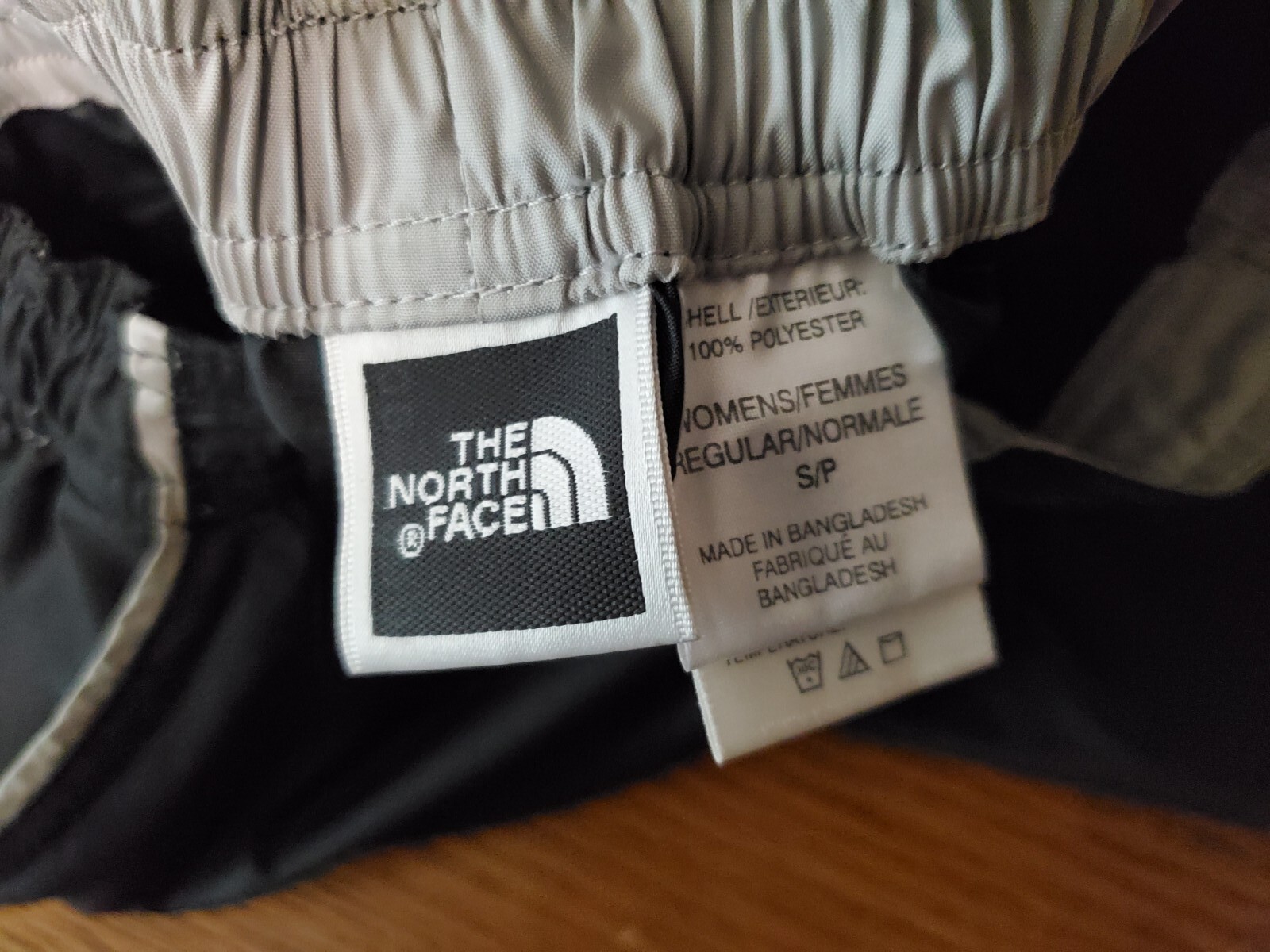 The North Face Pants Women Small Black Zip Ankle Lightweight Elastic Waist Hike thumbnail 2