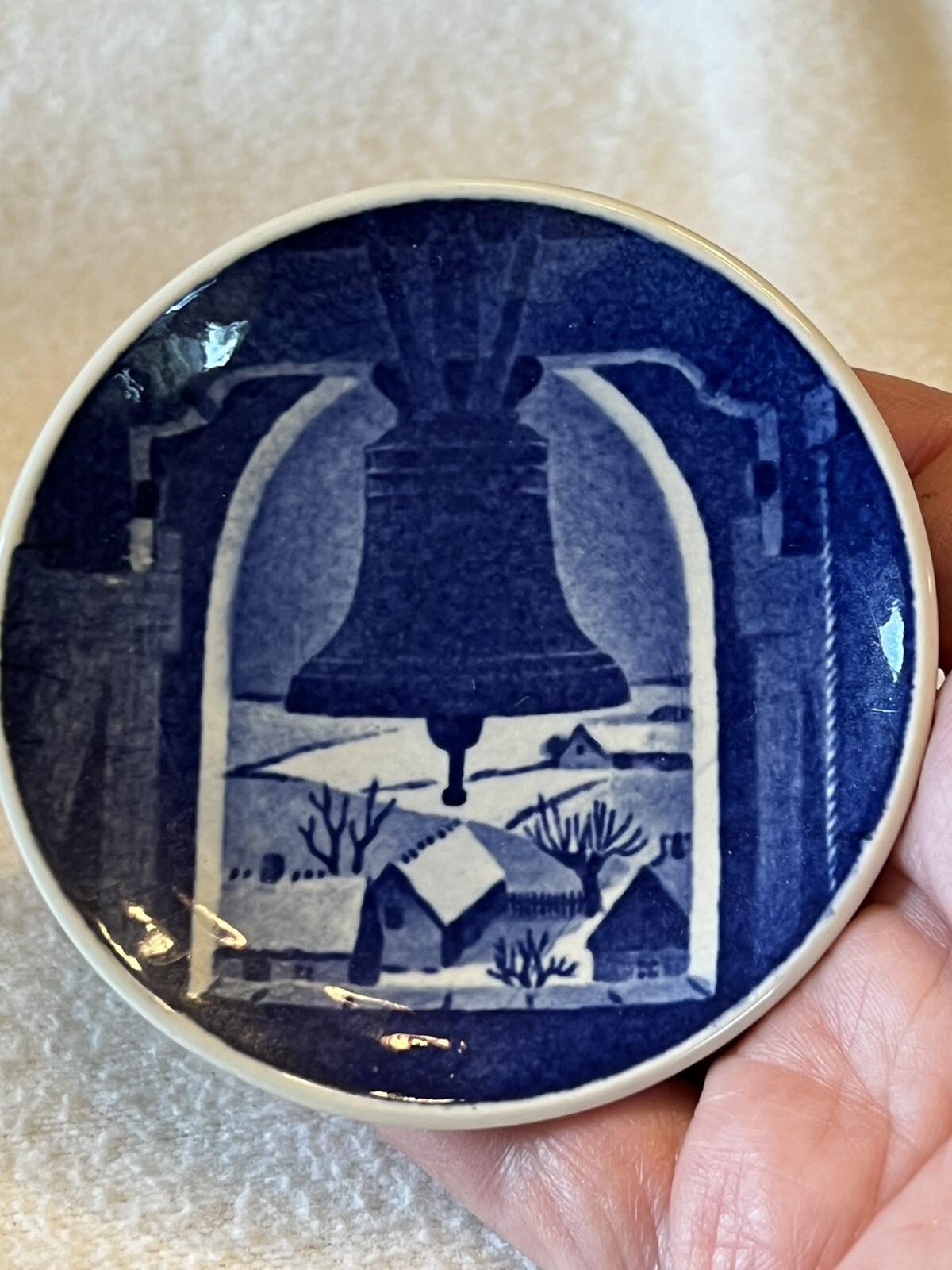 Picture 1 of 4