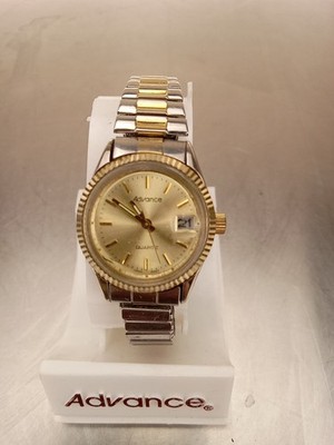 Vintage Advance Quartz Stainless Steel Watch w/ Time & Date Silver/Gold Color