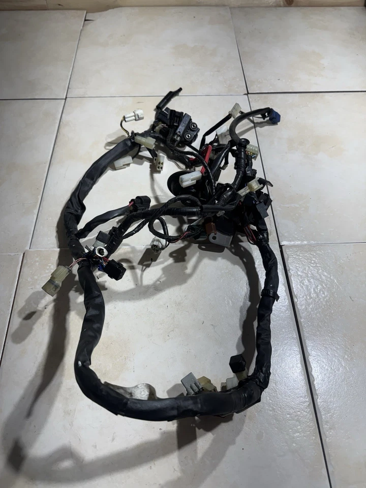 2002-2003 YAMAHA YZF R1 OEM MAIN ENGINE WIRING HARNESS MOTOR WIRE LOOM - Image 3 of 4