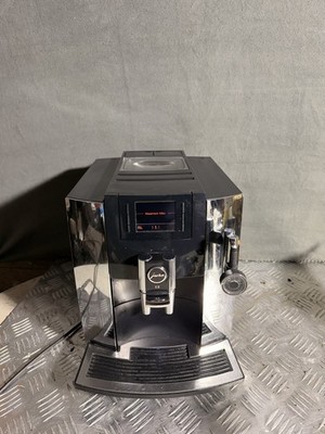 JURA E8 Kaffeevollautomat Chrom schwarz (7772)