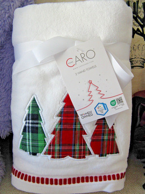 New CARO Christmas Tree Embroidered Tartan Plaid Cotton Bath Hand Towel Set of 2