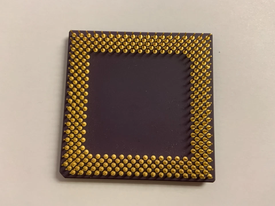 AMD 500mhz AMD-K6-2 500AFX CPU Super Socket 7 2.2v core 3.3v K6-II Vintage 1998 - Image 2 of 2