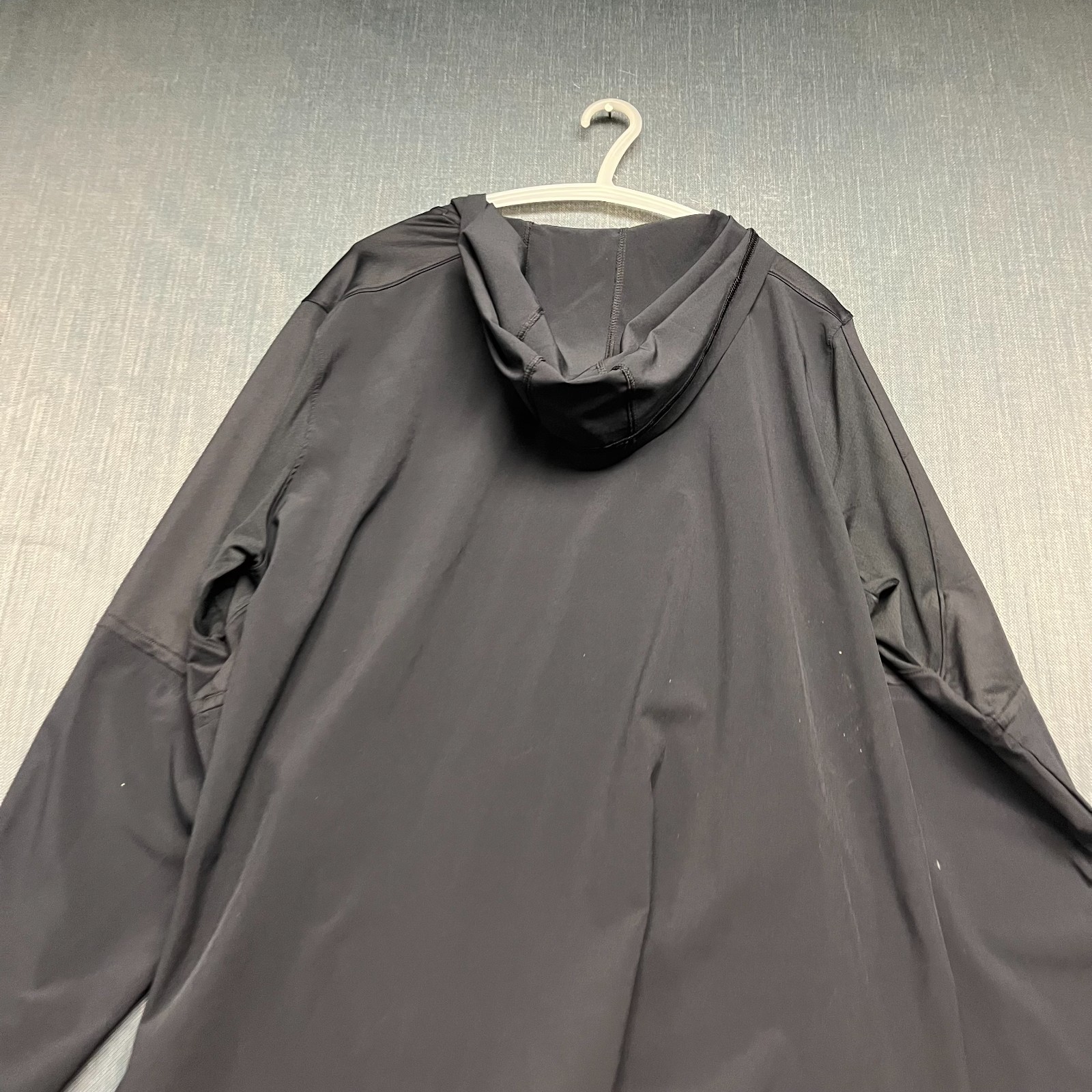 Under Armour Men's Hoodie Size XXL Black Long Sleeve Baseball Cage Training Top thumbnail 8