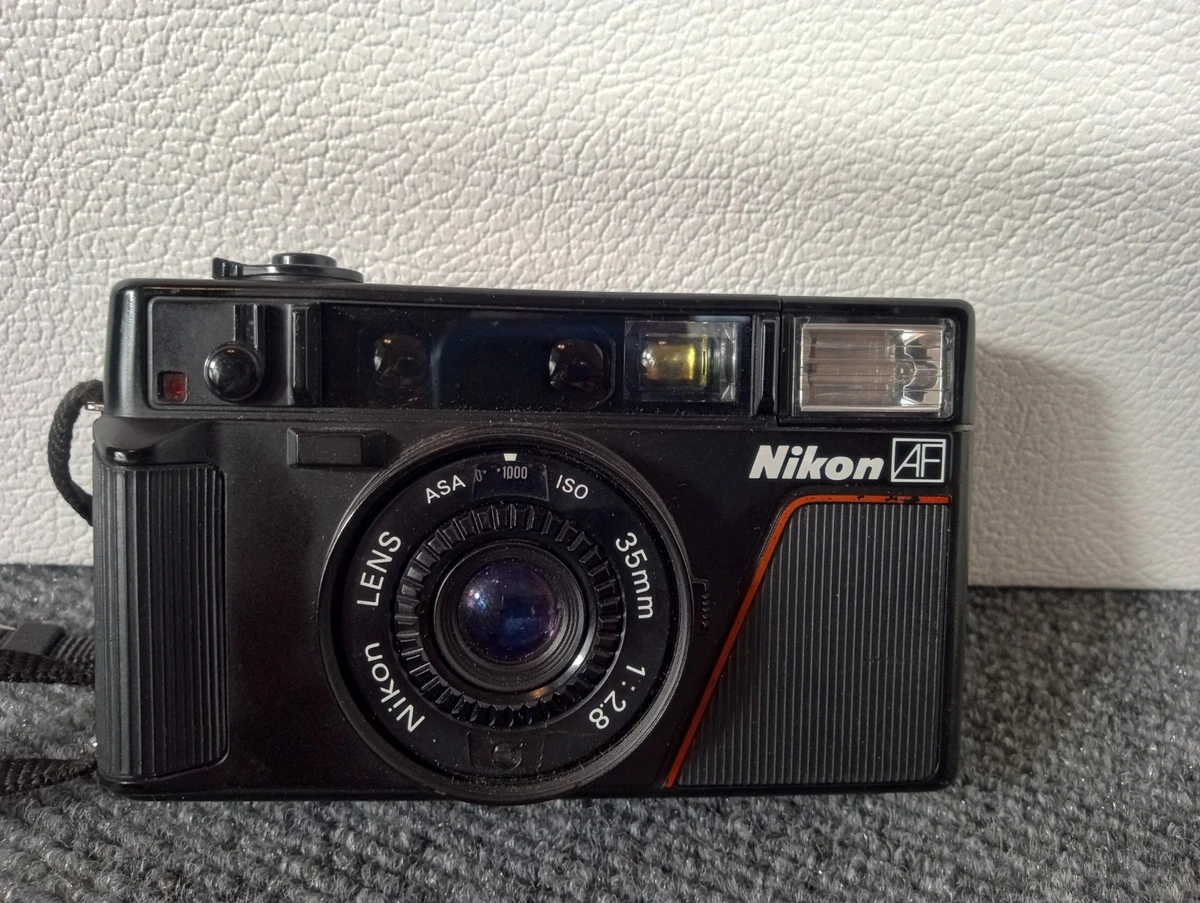 Nikon L35AF 1000 ISO 35mm Point & Shoot Film Camera Tested Japan