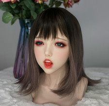 Essential Beauty Mannequin Head with M16 Stand