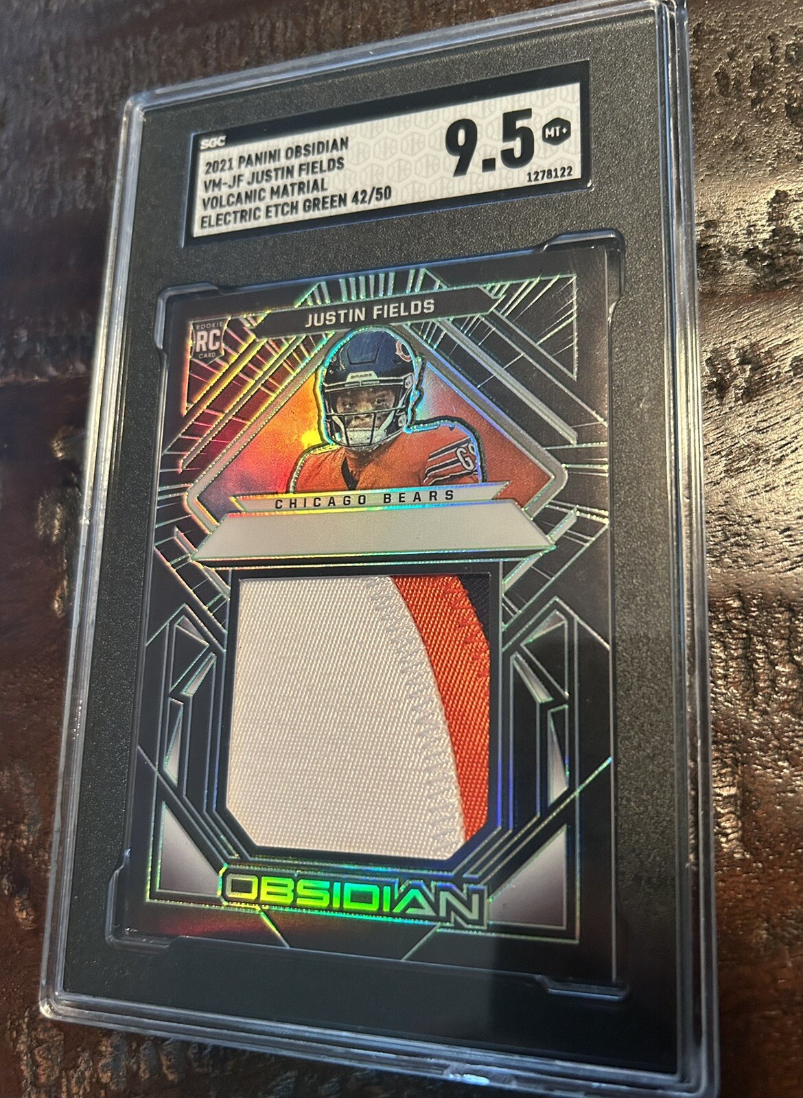 Justin Fields Panini Obsidian Volcanic Materials #VMJF Electric Etch Green