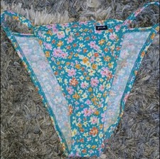 New VS pink ribbed high leg string bikini Panty Size Xsmall floral logo