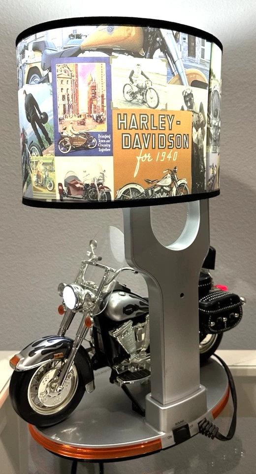 Harley Davidson Softail Table Lamp/Night Light&Sounds Near Mint*Local Pickup* - Image 2 of 4