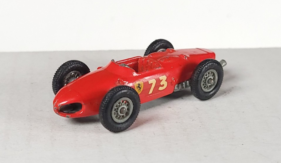 当時物 ヴィンテージミニカー マッチボックス レズニー No.73 フェラーリ 当時物 ヴィンテージミニカー マッチボックス レズニー No.73