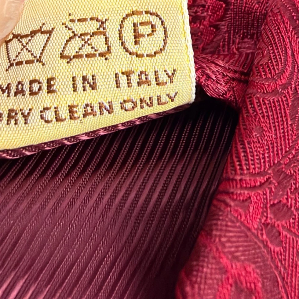 Villa Bolgheri Italia 100% Silk Tie Burgundy Red Paisley Jacquard Made Italy - product detail image 5