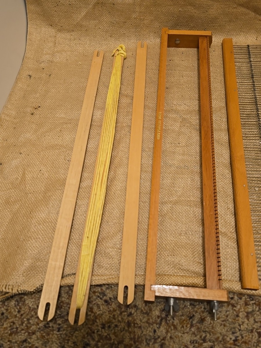Spears Weaving Loom Size 4 Vintage Wooden Tabletop Craft Loom Made