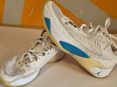 Jordan Luka 1 Herren Basketballschuhe EUR 44 Weiß Blau Orange DN1772-104 sehr gu