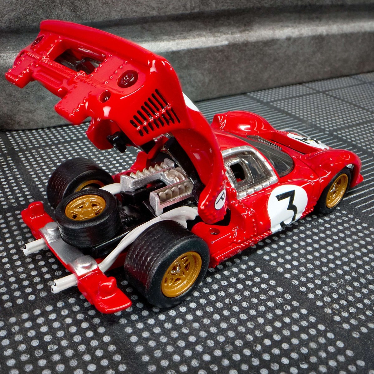 Mattel Creations Exclusive Hot Wheels Elite 64 1967 Ferrari 330 P4