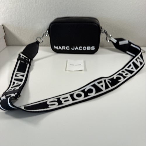 Marc Jacobs Bold Flash Leather Camera Crossbody Bag Pouch NWT Black White Logo