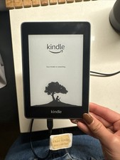 Kindle Paperwhite previous generation 2018 release Waterproof with 2x Storage