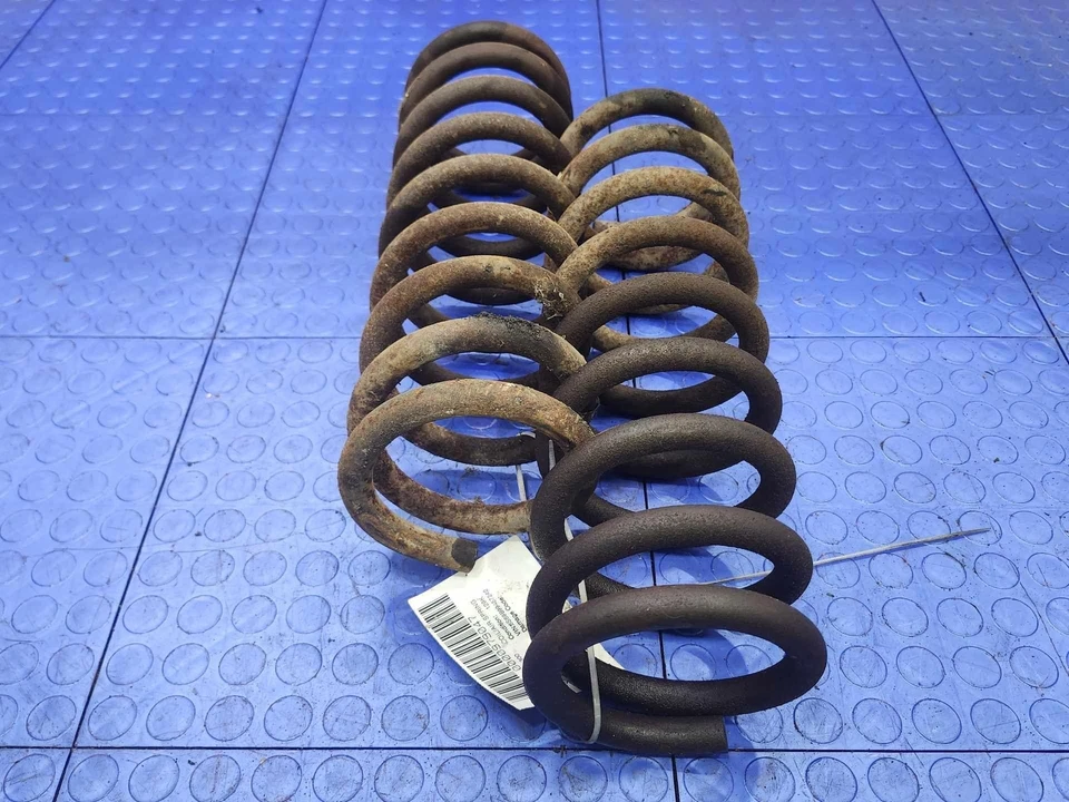 Комплект из двух оригинальных пружин катушки передней подвески для Cadillac Seville 1976-1979 годов выпуска 00zr1954 - Изображение 2 из 4