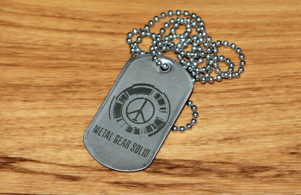 Metal Gear Solid Peace Wlker Rare Promo Dog Tag Necklace PSP PS3