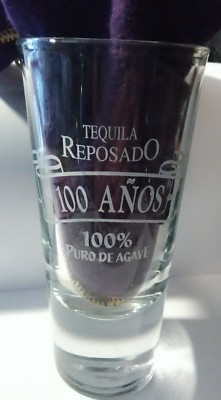 TEQUILA REPOSADO 100 ANOS PURO DE AGAVE SHOT GLASS GREAT FOR ANY COLLECTION!