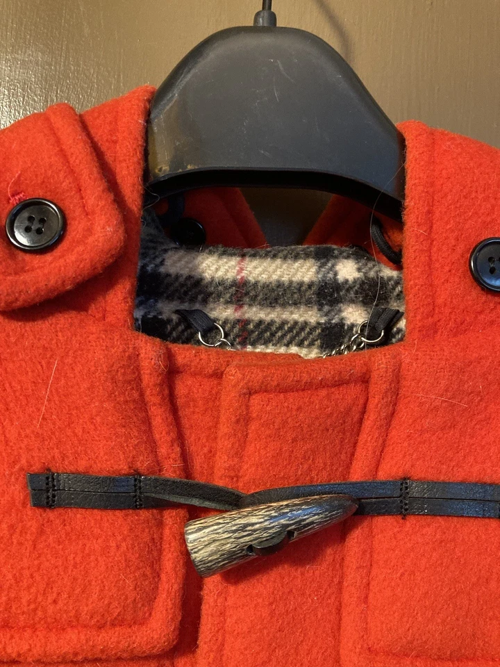 Burberry - Abrigo de lona vintage de lana roja para mujer (años 80/1990) 23” Pit to Pit Foto 2 de 4