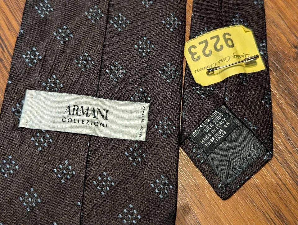 Corbata de diseño Giorgio ARMANI COLLEZIONI 100% seda azul oscuro y cuello 1C Foto 4 de 4
