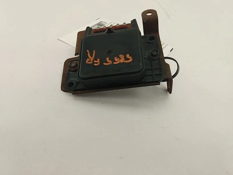 Módulo de control electrónico de chispas de encendido Corvette C4 Coupe 1987 1988 1989 Foto 3 de 4