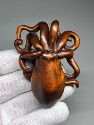 Japanese Boxwood Octopus Netsuke Detailed Wood Carving Sagemono Inro Miniature