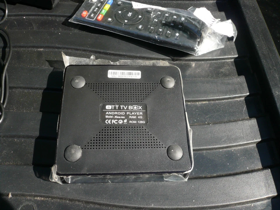 OTT 4GBRAM 128GB ROM x96 Q Pro Android TV Box with remote and PSU - Image 4 of 4