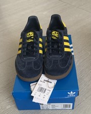 adidas AS230 Size 6 Exclusive